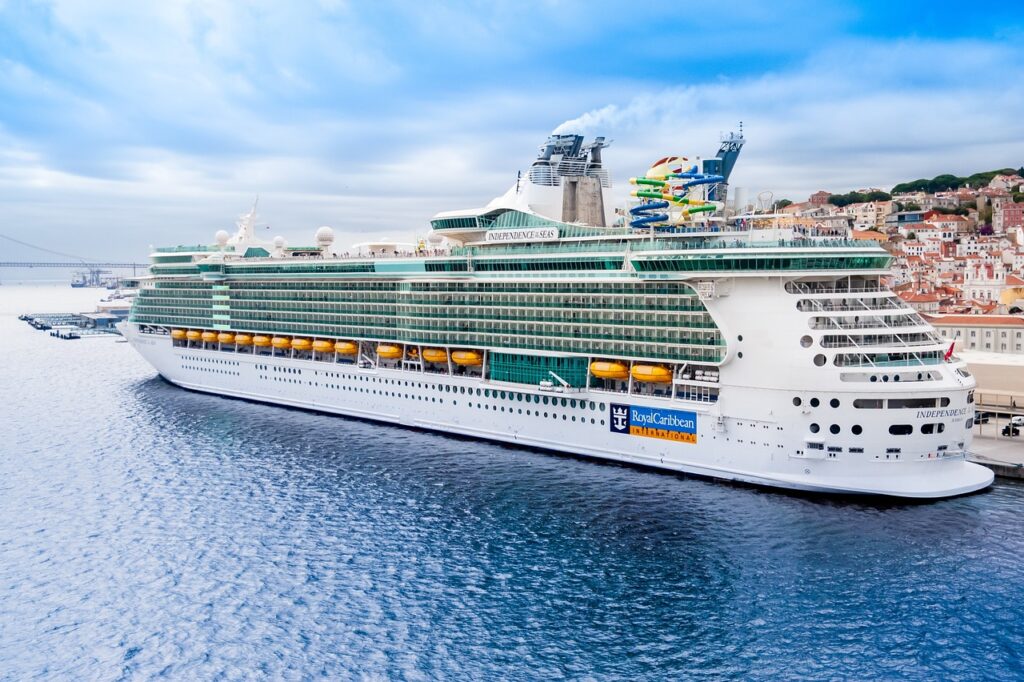 cruise, ship, sea, boat, travel, ocean, water, vacations, vacation, shipping, maritime, city, nature, cruising, tourism, blue, royal caribbean, porto, lisbon, lissabon, portugalia, portigal, royal caribbean, royal caribbean, royal caribbean, royal caribbean, royal caribbean